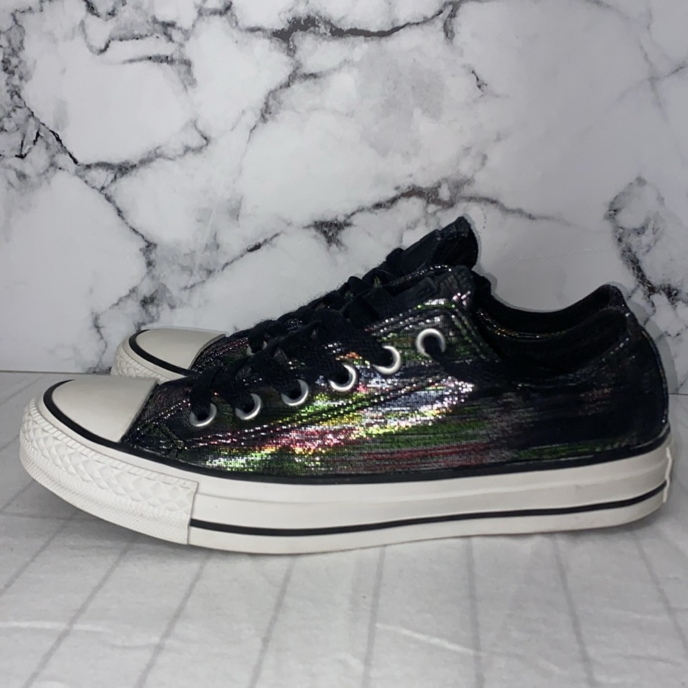 Converse Women's7.5 Black Effervescent With Classic White Trim - Picture 4 of 9